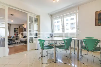 Stan 280 m², Blato - dvoetažni, 8 soba - 5