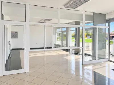 Commercial space, Remetinec, with parking, lease