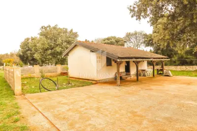 Wochenendhaus in Meeresnähe in Istrien - Ruhe, Privatsphäre und Hof