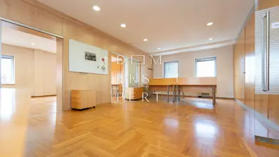 Gewerbeimmobilie zur Miete in Sloboština, 250 m² - 5
