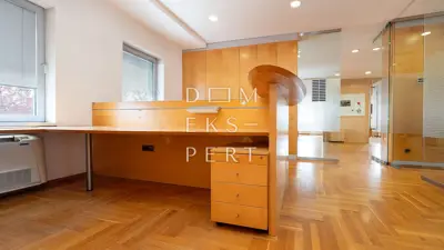 Gewerbeimmobilie zur Miete in Sloboština, 250 m² - 3