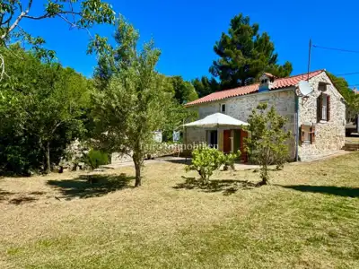 Kamena kuća 66 m², Labin - 2 etaže i terasa