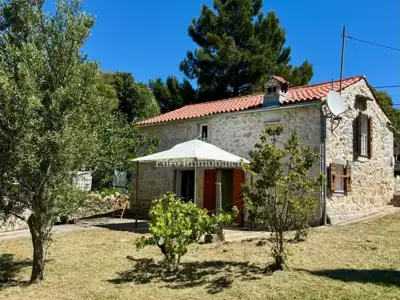 Steinhaus 66 m², Labin - 2 Etagen und Terrasse - 17