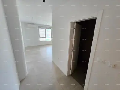 Wohnung 60 m², Pula Centar - 2 Schlafzimmer, neueres Gebäude - 4