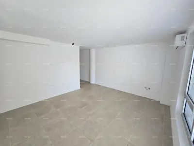 Wohnung 60 m², Pula Centar - 2 Schlafzimmer, neueres Gebäude - 2