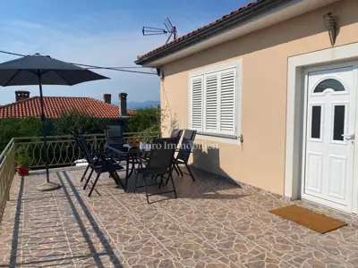 Samstojeća kuća s dva stana blizu mora - 3