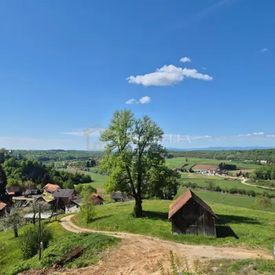 Building plot 2,000 m², Novigrad na Dobri - view of the Dobra - 2