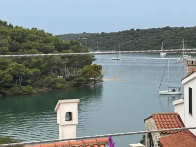 Stan 100 m², Vinkuran - terasa 39 m² i pogled na more - 2