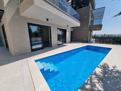 Stan 170 m², Tar kod Poreča, pogled na more i bazen