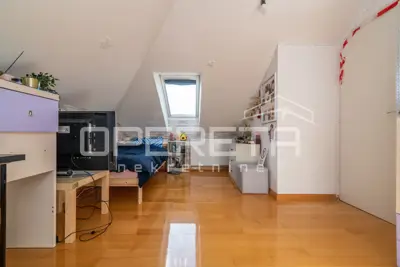 Apartment 125 m², Bijenik - 3.5-room on two floors - 10