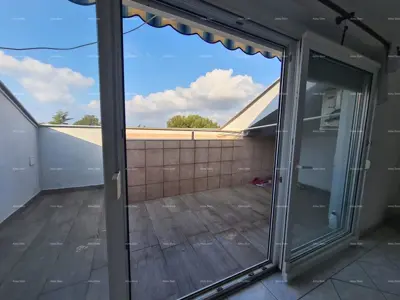 Stan u Medulinu, 3. kat, blizu plaže i kampa
