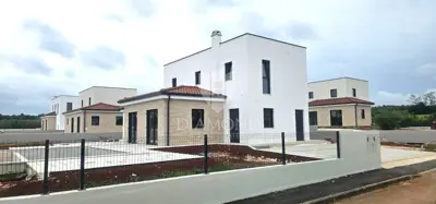 Poreč, luxuriöse Villa mit Pool an attraktiver Lage! - 2