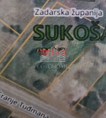 Baugrundstück 1.013 m², Sukošan - ruhige Lage