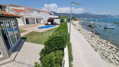 Zu verkaufen K. Štafilić ein Haus mit Pool neben dem Strand - 3