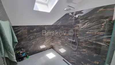 Zu verkaufen K. Štafilić ein Haus mit Pool neben dem Strand - 8
