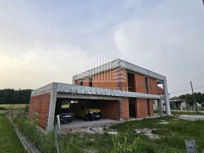 Haus zum Kauf in Gornji Stupnik, 360 m² - 2