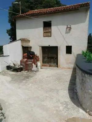 House 90 m², Valtura - landscaped yard and utility buildings - 4