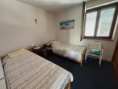 Kuća 97 m², Novalja - pogled na more i dvorište - 10