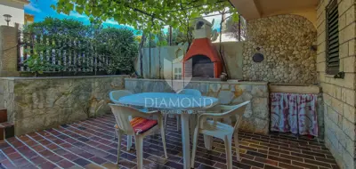 Apartment 53 m², Novigrad - terrace 23 m² and close to the beach