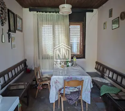 Kuća 130 m², Pleš - pogled na krajolik i parcela 4.636 m² - 7