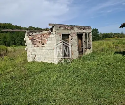 Kuća 130 m², Pleš - pogled na krajolik i parcela 4.636 m² - 10