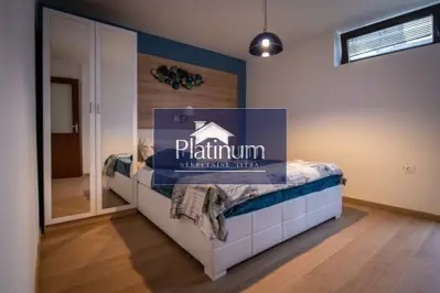Umgebung von Pula, Haus mit 2 Wohnungen, Meerblick, Pool - 7
