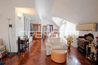 Wohnung zum Kauf in Maksimir, 177 m² - 3