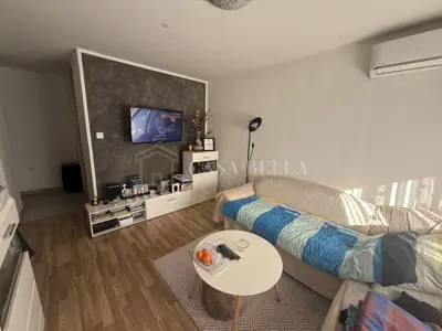 Stan 36 m², Rijeka Krnjevo - adaptiran i svijetao - 4