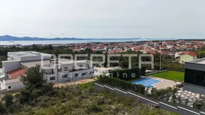 Baugrundstück 3 580 m², Skročini, Panoramablick auf Zadar - 3