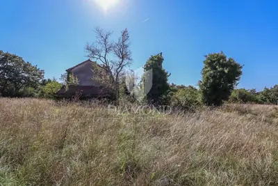 House 150 m², Žminj - peaceful surroundings and large plot - 9
