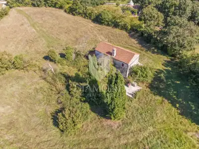 House 150 m², Žminj - peaceful surroundings and large plot - 4