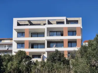 Apartment 126.98 m², Primošten - 3 bedrooms and loggia - 2