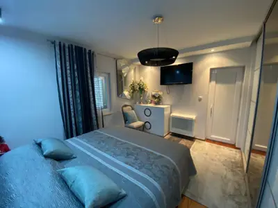 Haus 478,8 m², Smiljevac - Garten und privater Parkplatz - 19