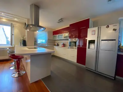 Haus 478,8 m², Smiljevac - Garten und privater Parkplatz - 7