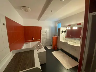 Haus 478,8 m², Smiljevac - Garten und privater Parkplatz - 11