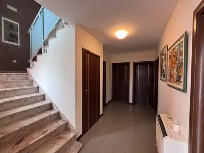 Haus 478,8 m², Smiljevac - Garten und privater Parkplatz - 14