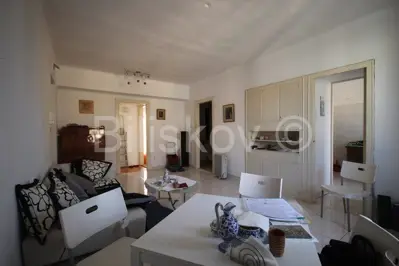 Split, Bačvice trosoban 79 m² + 2 balkona 10 m², 50 m od mora