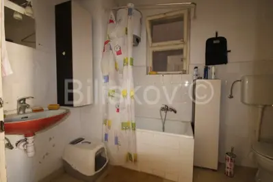 Wohnung 79 m², Bačvice, Blick auf das Meer und den Fährhafen - 7