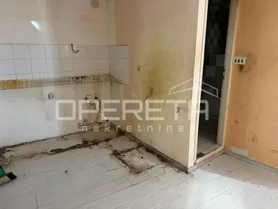 Stan 33 m², Rovinj - dnevni boravak i spavaća soba - 18