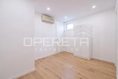 Stan 33 m², Rovinj - dnevni boravak i spavaća soba - 4
