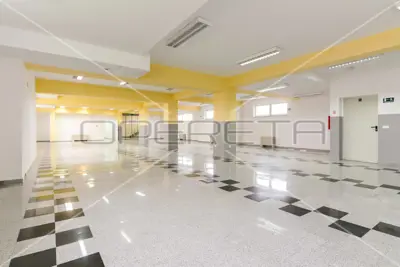 Gewerbeimmobilie zur Miete in Lučko, 450 m² - 3