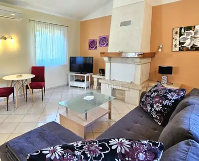 Haus zum Kauf in Sveti Lovreč, 140 m² - 5