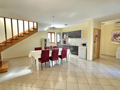 Haus zum Kauf in Sveti Lovreč, 140 m² - 6