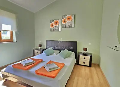 Haus zum Kauf in Sveti Lovreč, 140 m² - 8