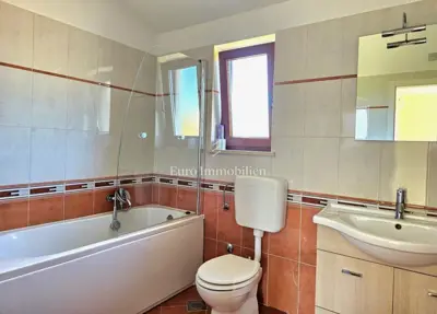 Haus zum Kauf in Sveti Lovreč, 140 m² - 10