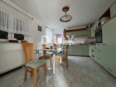 House for sale in Umag, 243 m² - 12