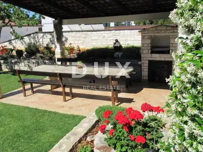 House for sale in Umag, 243 m² - 4