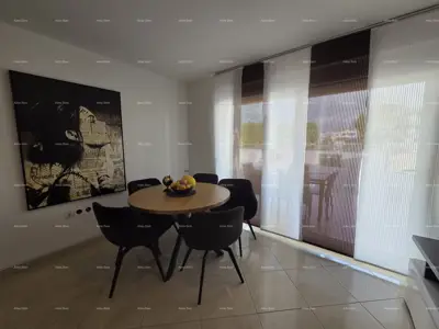 Apartment 144 m², Medulin - Burle, yard and parking space