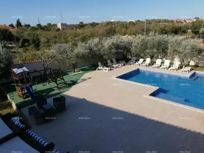 Vila 500 m², Banjole u Medulinu, bazen i vrt - 19