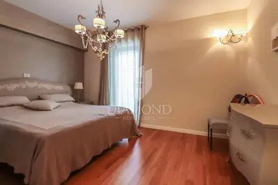 Wohnung 167 m², Rovinj - 3 Schlafzimmer und 3 Badezimmer - 12